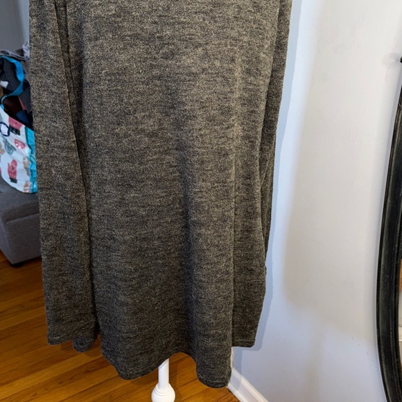 A'Reve Gray and Black Lace Midi Dress - Picture 6 of 9